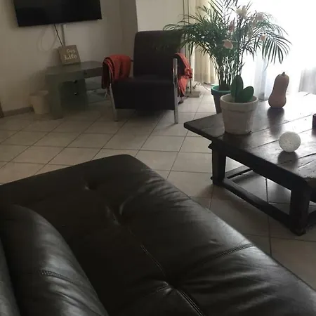 Hotel-pension Jade מלון זנדוורט